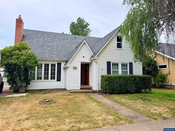 $565,000 | 399 24th Street Northeast, Salem, OR 97301