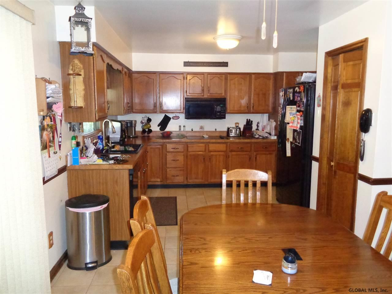 104 Peyton Road Rotterdam, NY 12303 - Photo 2 of 21 Photo 2