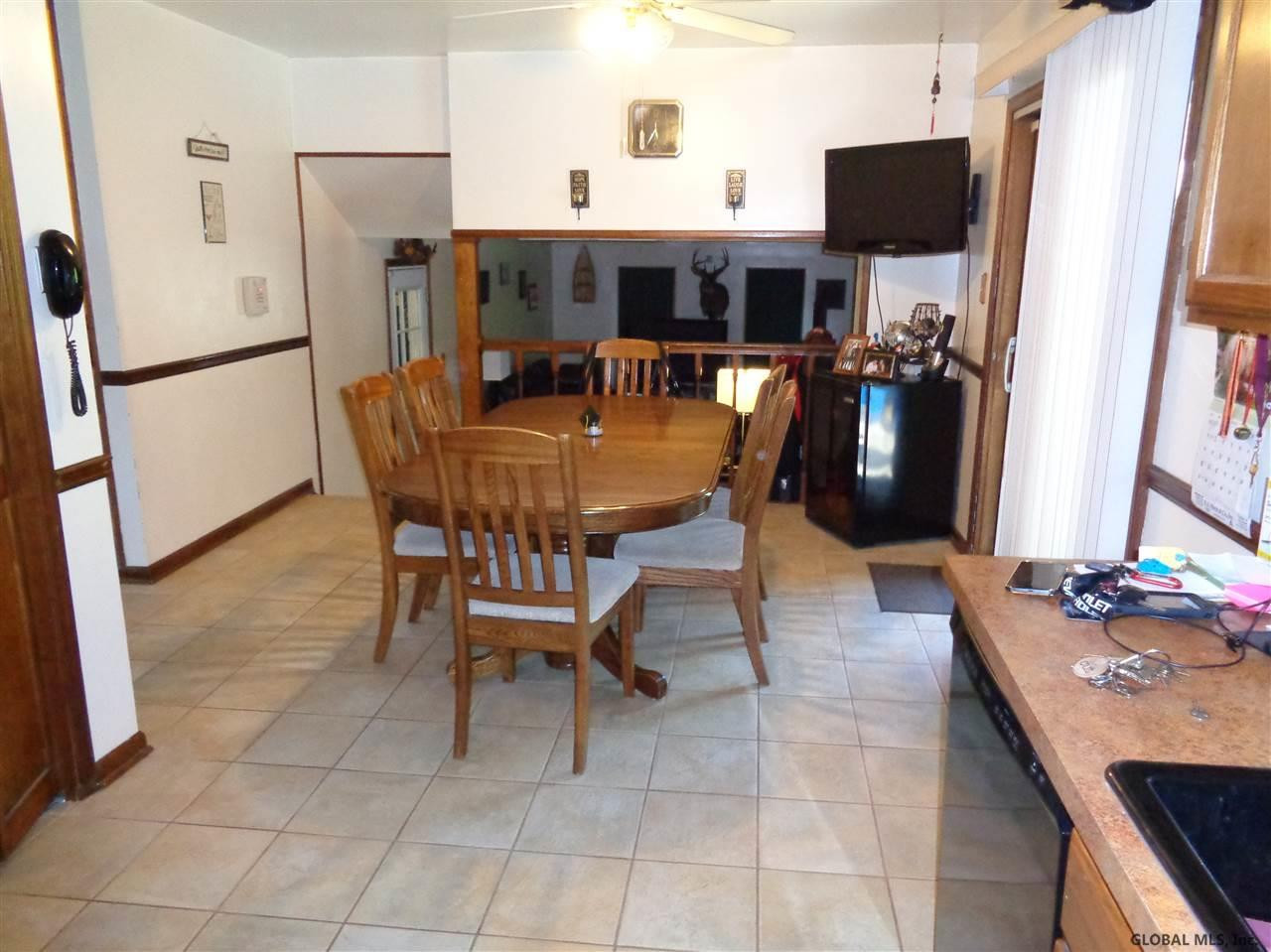 104 Peyton Road Rotterdam, NY 12303 - Photo 3 of 21 Photo 3