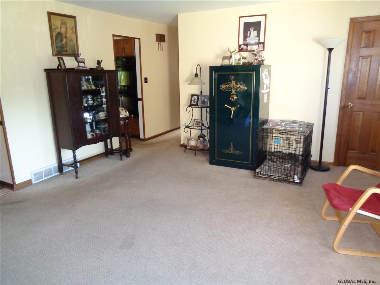 104 Peyton Road Rotterdam, NY 12303 - Photo 8 of 21 Photo 8
