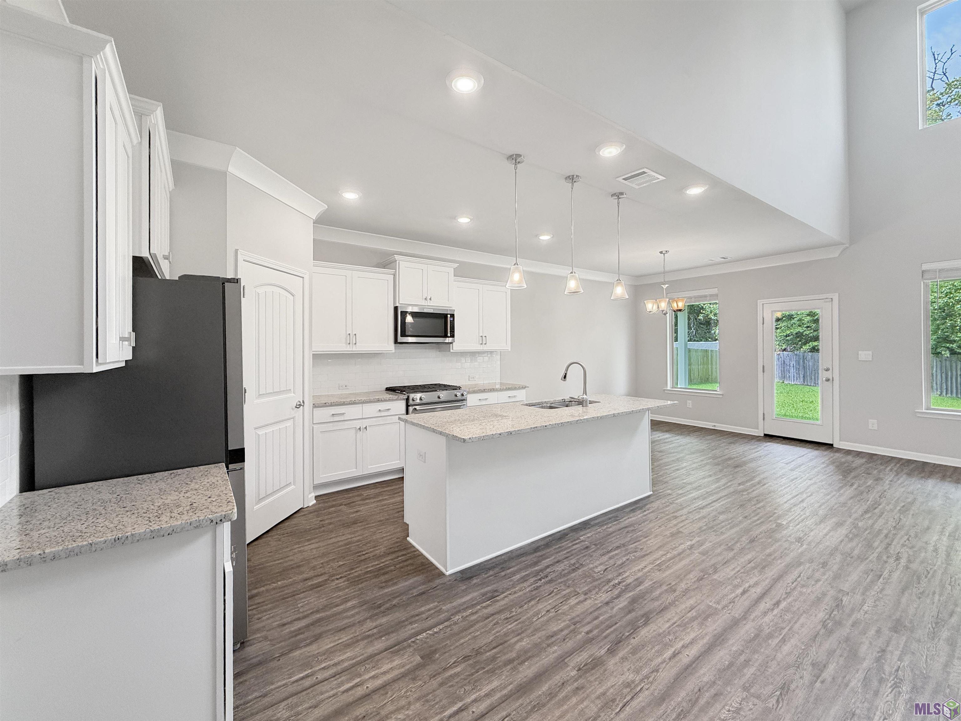 4734 Malbec Avenue Baton Rouge, LA 70817 - Photo 6 of 25