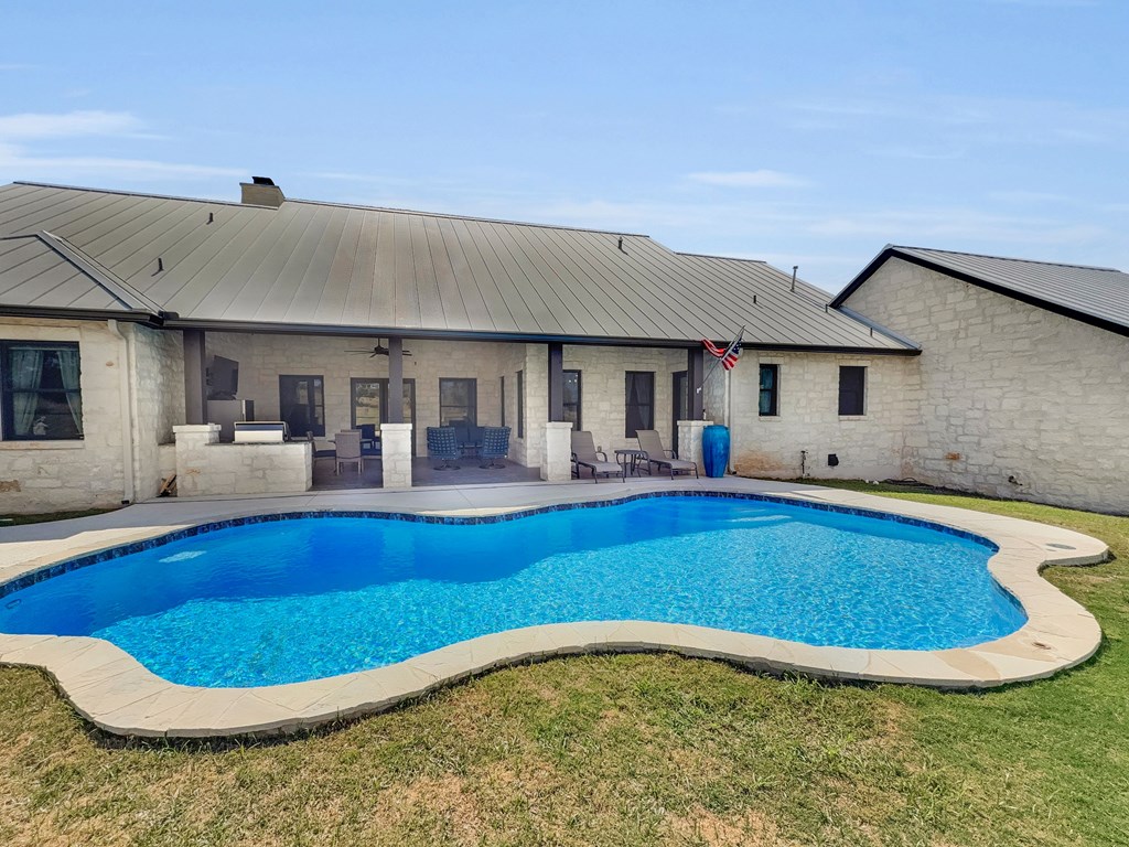 281 Inspiration Loop Comfort, TX 78013 - Photo 29 of 30 a view of swimming pool with outdoor seating