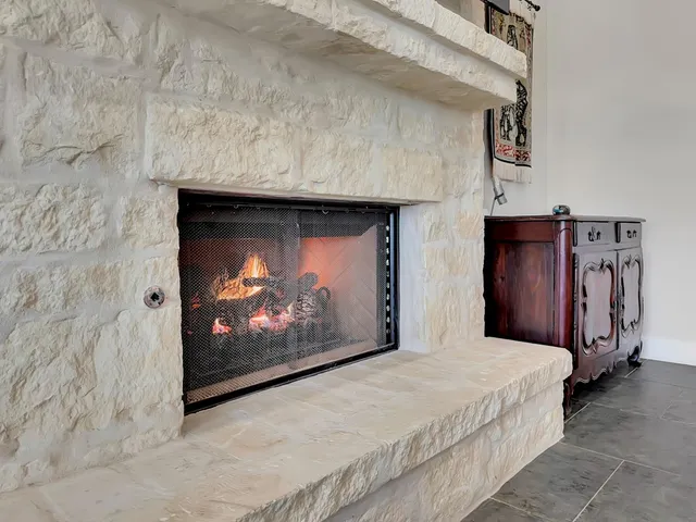 a bed room with a bed