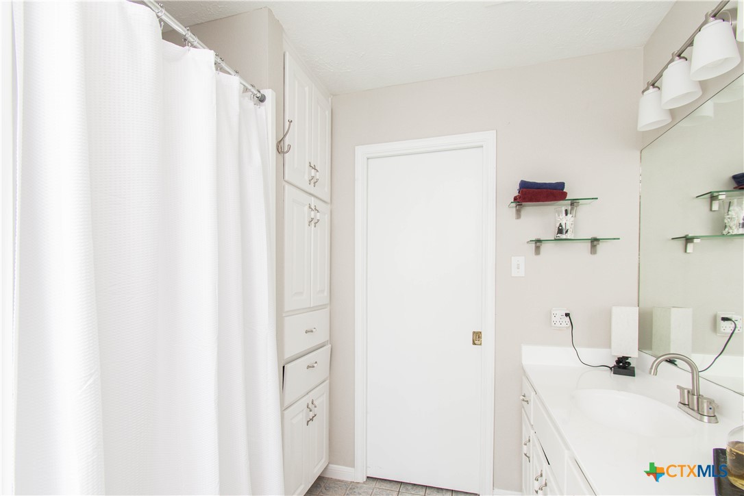 18 Morgan's Point Boulevard Belton, TX 76513 - Photo 19 of 40