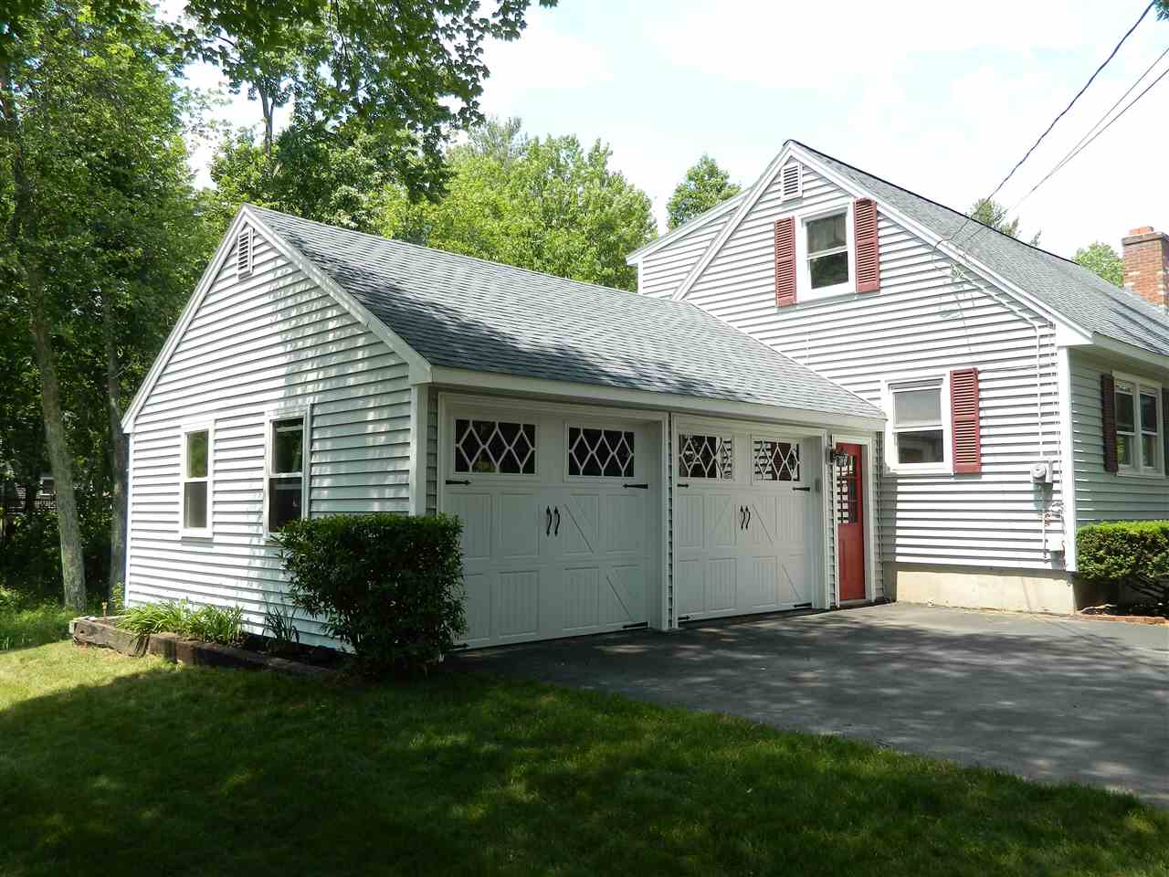 347 Main Dunstable Road Nashua, NH 03062 - Photo 1 of 18