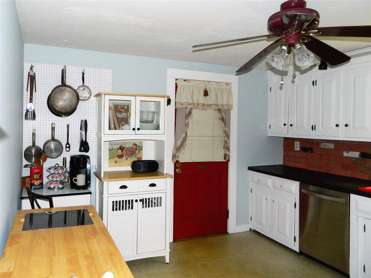 347 Main Dunstable Road Nashua, NH 03062 - Photo 8 of 18