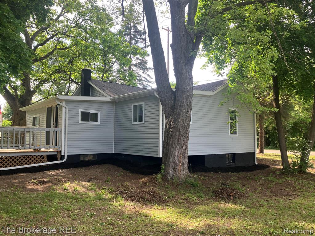 4249 Calkins Road Flint, MI 48532 - Photo 2 of 13