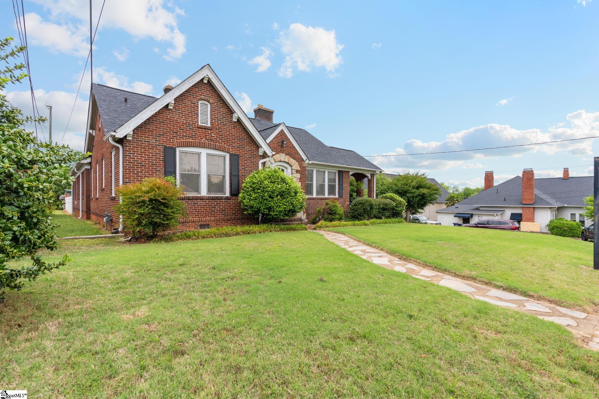 305 East Calhoun Street Anderson, SC 29621 - Photo 34 of 46