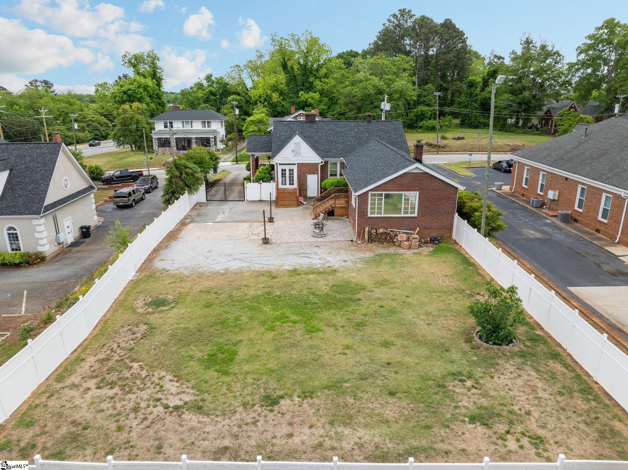 305 East Calhoun Street Anderson, SC 29621 - Photo 40 of 46