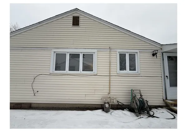 $2,200 | 4129 West 90th Street, Unit 4129, Hometown, IL 60456