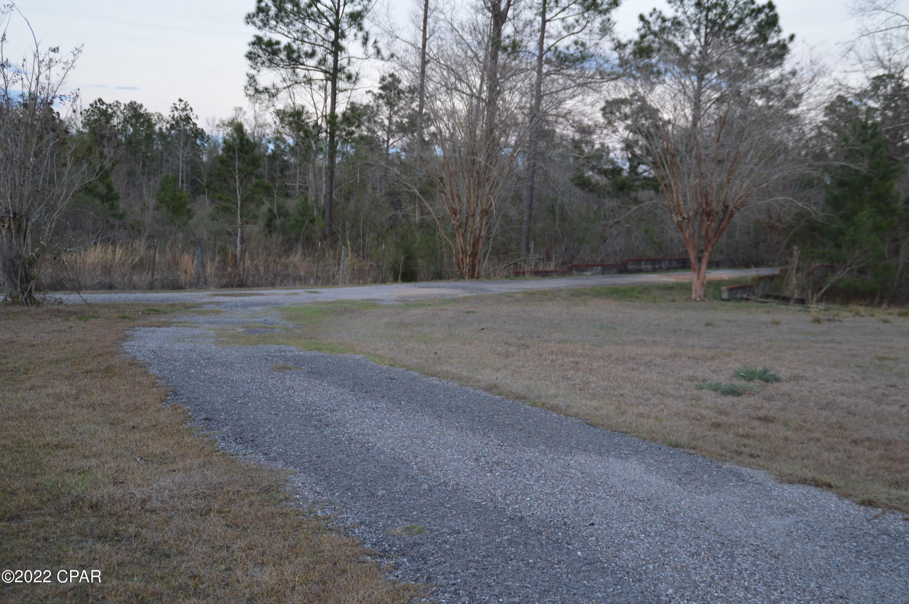 2171 Mill Road Cottondale, FL 32431 - Photo 13 of 31