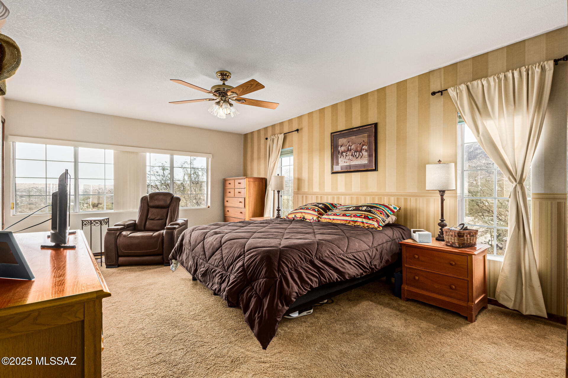 15850 North Razorback Ridge Trail Tucson, AZ 85739 - Photo 25 of 50 Primary Bedroom