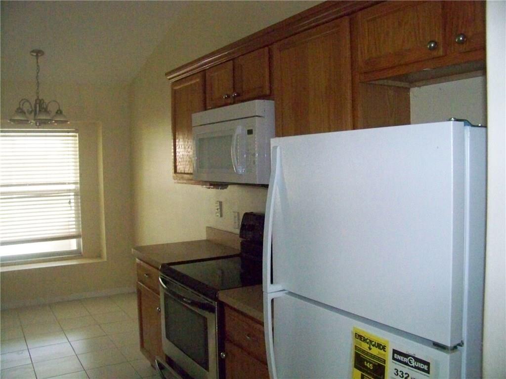 3871 Southwest Kober Road Port St. Lucie, FL 34953 - Photo 8 of 27 Gallery Image 8