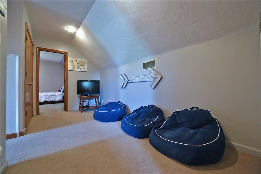 5281 Travis Road Greenwood, IN 46143 - Photo 22 of 25 Gallery Image 22