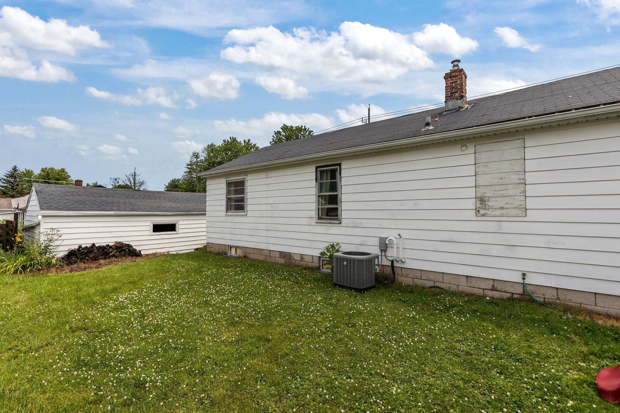 405 Buchanan Street Little Chute, WI 54140 - Photo 2 of 29