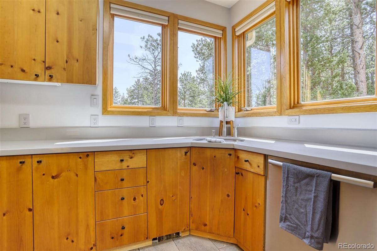 381 Ridge Road Ward, CO 80481 - Photo 17 of 40