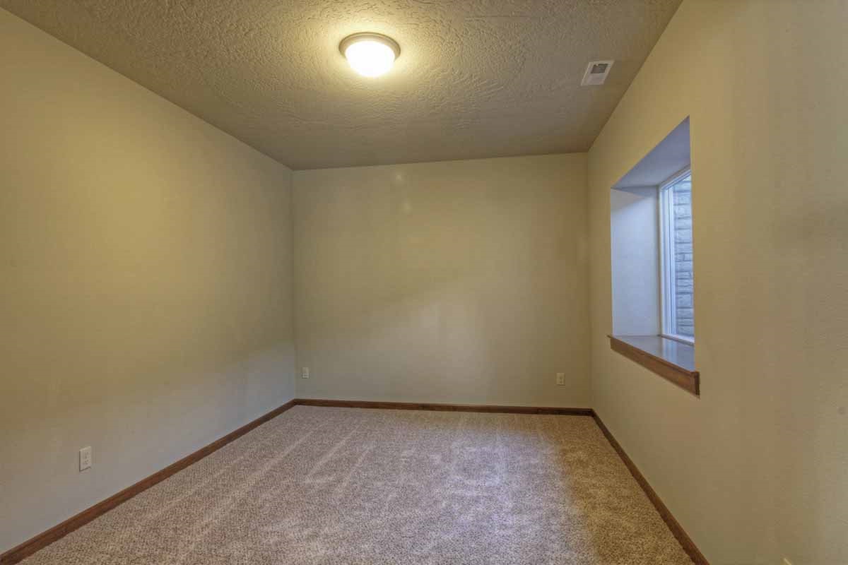 5611 South Copper Ridge Boulevard Spokane, WA 99224 - Photo 15 of 17 Gallery Image 15