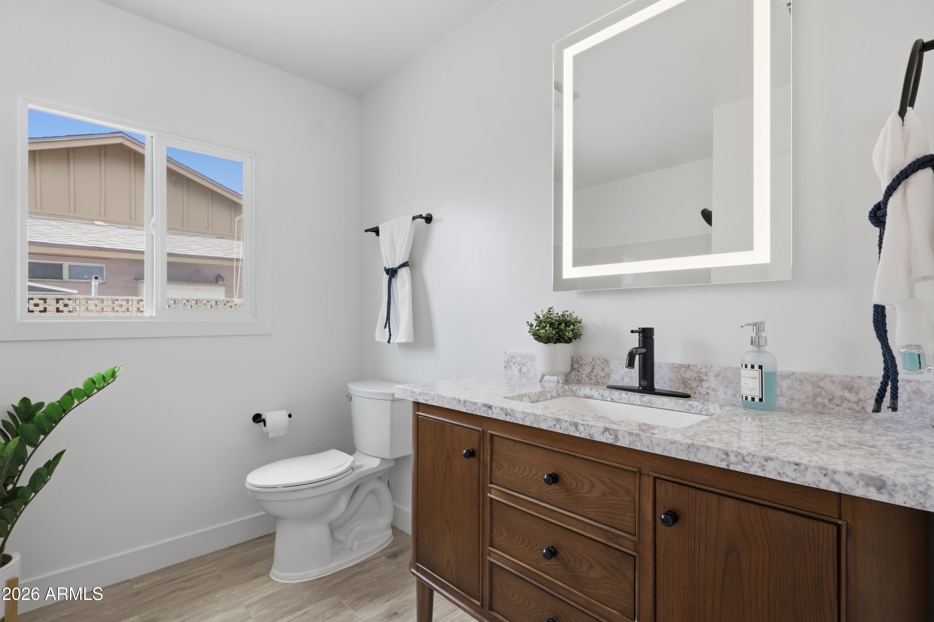 3453 West Hearn Road Phoenix, AZ 85053 - Photo 13 of 17