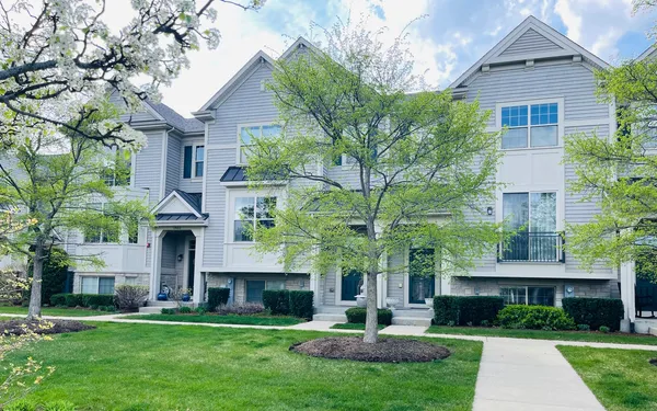 $699,000 | 1986 Dauntless Drive, Glenview, IL 60026