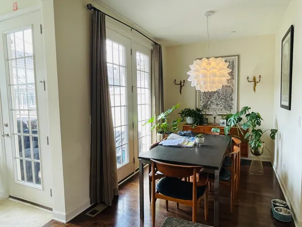$699,000 | 1986 Dauntless Drive, Glenview, IL 60026