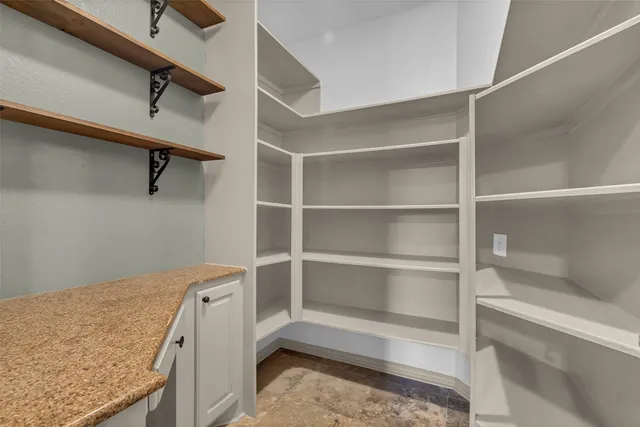 a view of a walk in closet