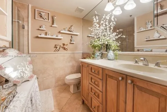 $1,375,000 | 1400 Salzedo Street, Unit 305, Coral Gables, FL 33134