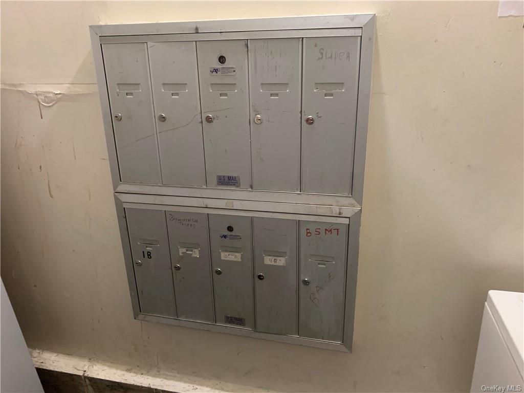 15 Intervale Place Yonkers, NY 10705 - Photo 3 of 6 Room details featuring mail boxes