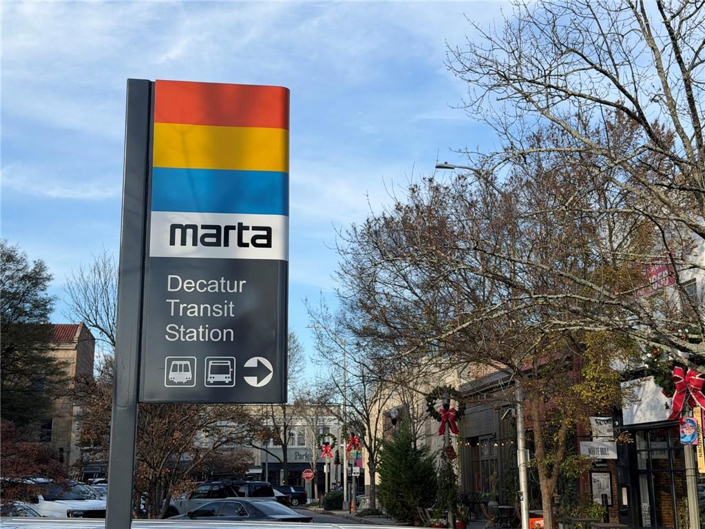 1607 Oak Grove Road Decatur, GA 30033 - Photo 66 of 71 a sign on the side of a building