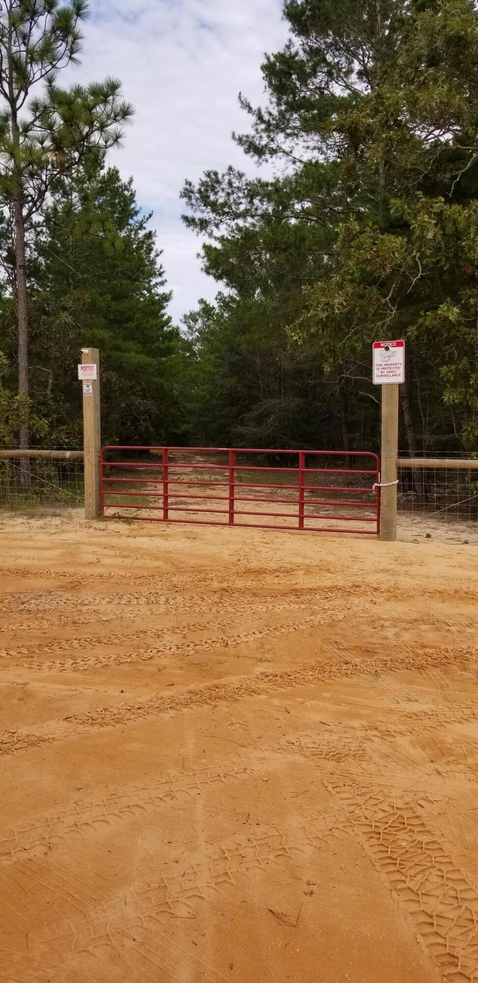 5377 Cimmaron Road Crestview, FL 32539 - Photo 8 of 10 20210930_152520