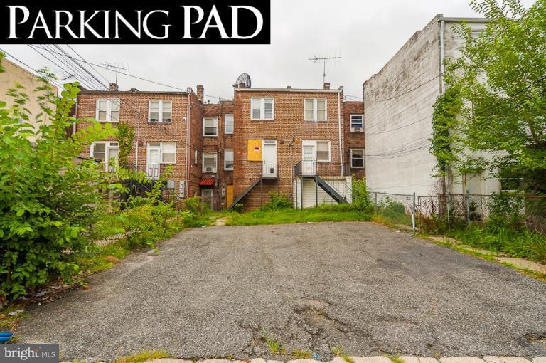 7227 Harford Road Baltimore, MD 21234 - Photo 12 of 23 Parking Pad