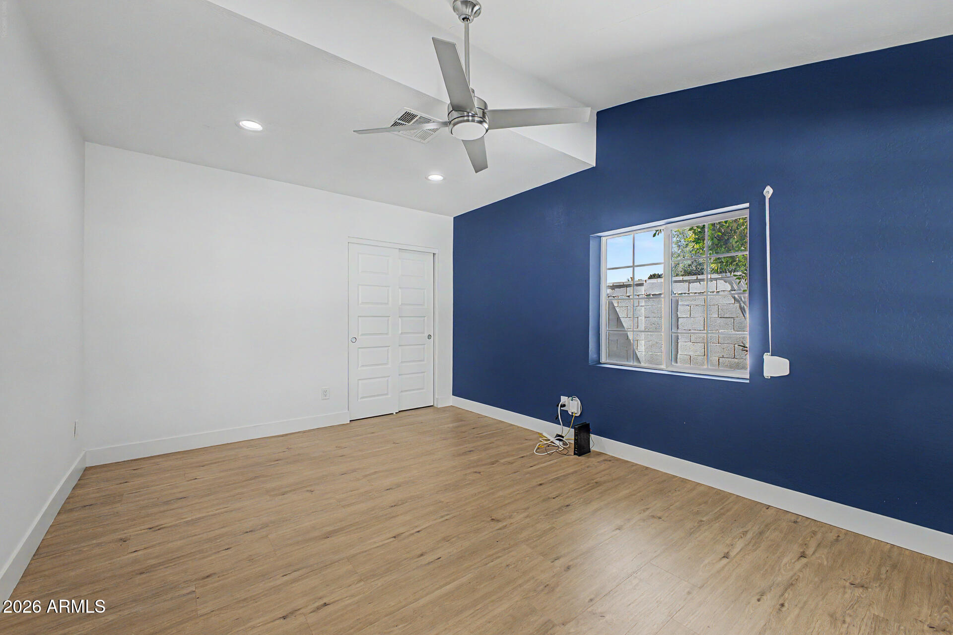702 West Rose Lane Phoenix, AZ 85013 - Photo 29 of 43 25 - Rose