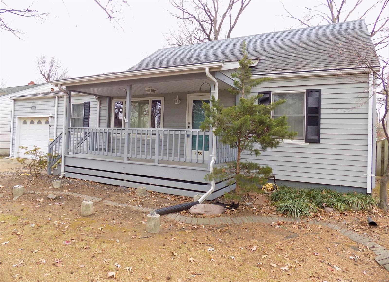 1855 Spring Avenue Granite City, IL 62040 - Photo 3 of 42 Gallery Image 3