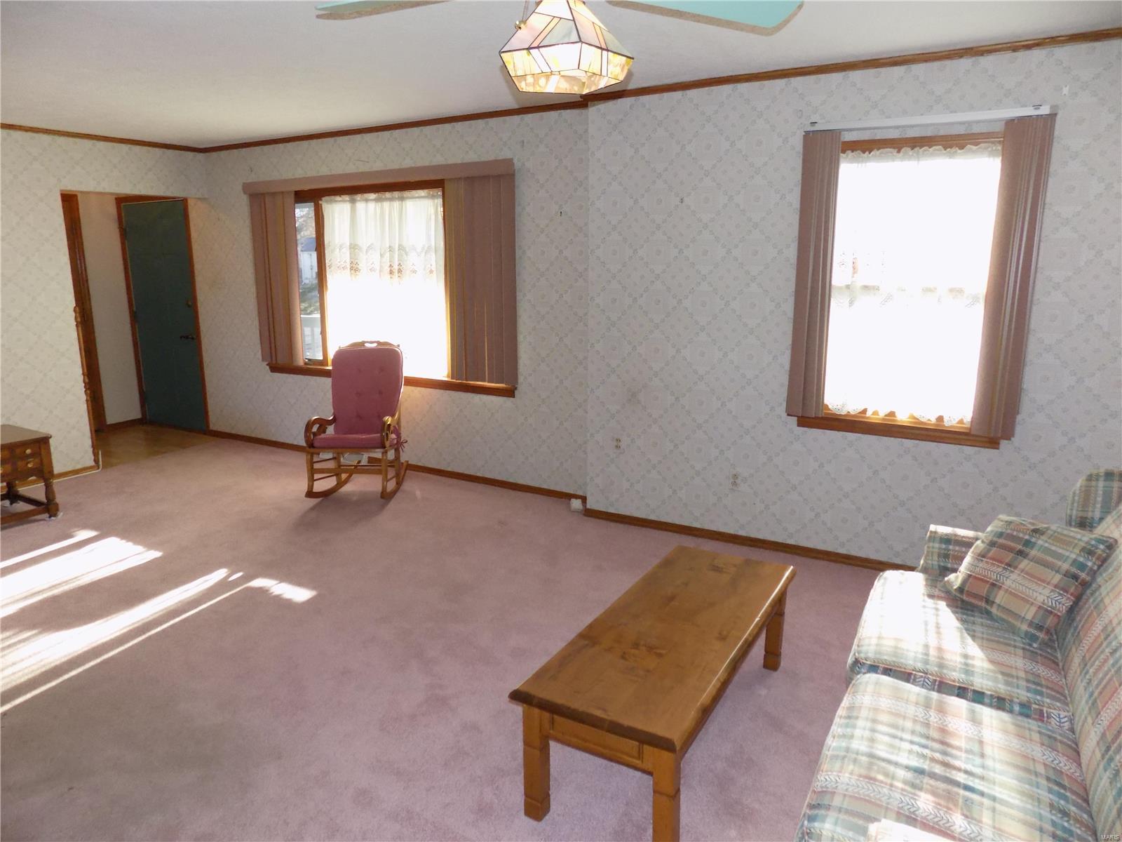 1855 Spring Avenue Granite City, IL 62040 - Photo 9 of 42 Gallery Image 9