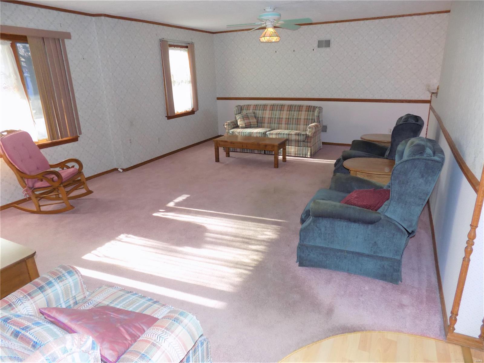 1855 Spring Avenue Granite City, IL 62040 - Photo 10 of 42 Gallery Image 10