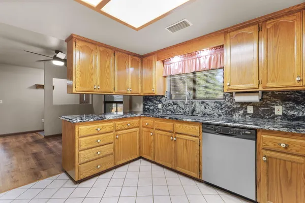 $430,000 | 4648 Dandelion Drive, Redding, CA 96002