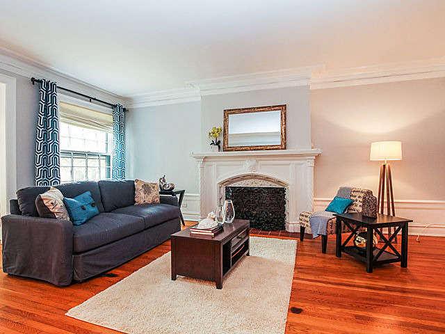 516 West Surf Street, Unit 1 Chicago, IL 60657 - Photo 3 of 20