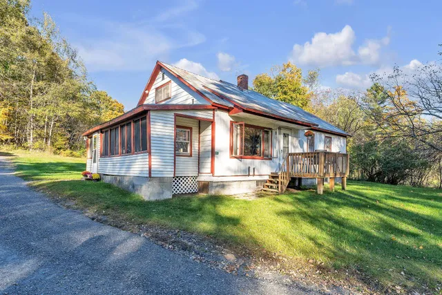 $295,000 | 1282 Calais Road, Marshfield, VT 05658