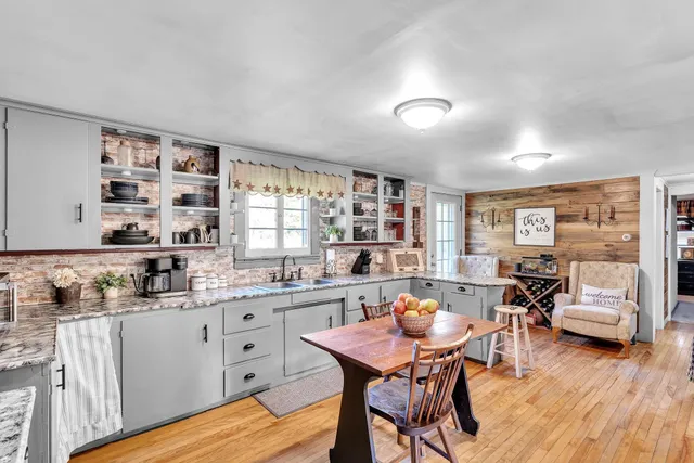 $295,000 | 1282 Calais Road, Marshfield, VT 05658