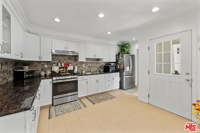 $1,595,000 | 1430 North Dominion Avenue, Pasadena, CA 91104