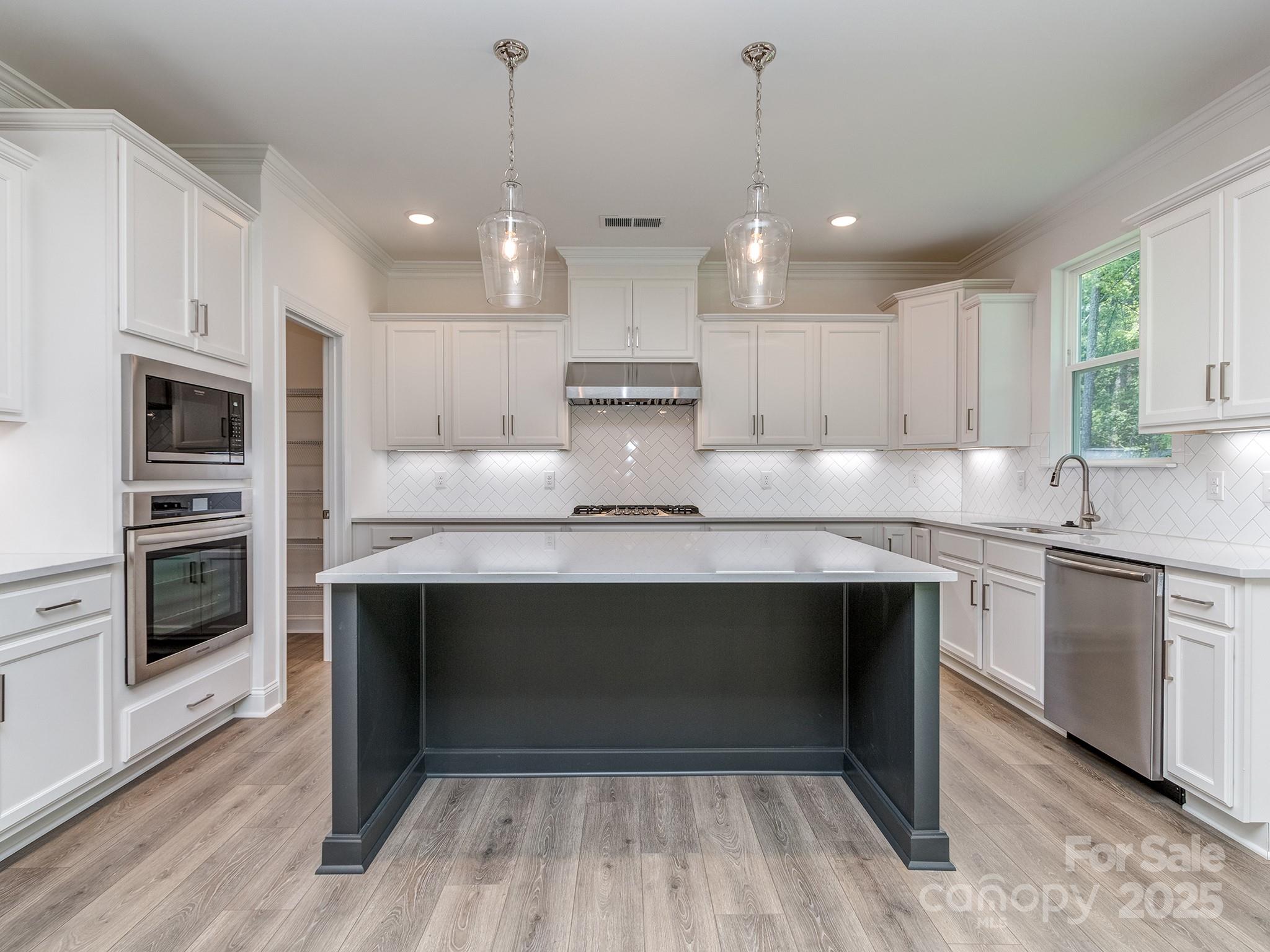 7108 Hambright Road Huntersville, NC 28078 - Photo 11 of 36 Gallery Image 11