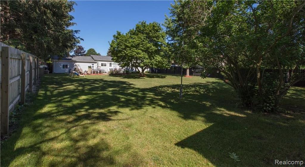 11397 Main Road Fenton, MI 48430 - Photo 44 of 45