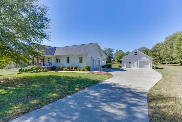 $749,900 | 182 Farm Hill Drive, Clarkesville, GA 30523