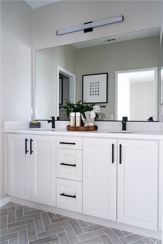 $904,794 | 340 Ford Road, Costa Mesa, CA 92627