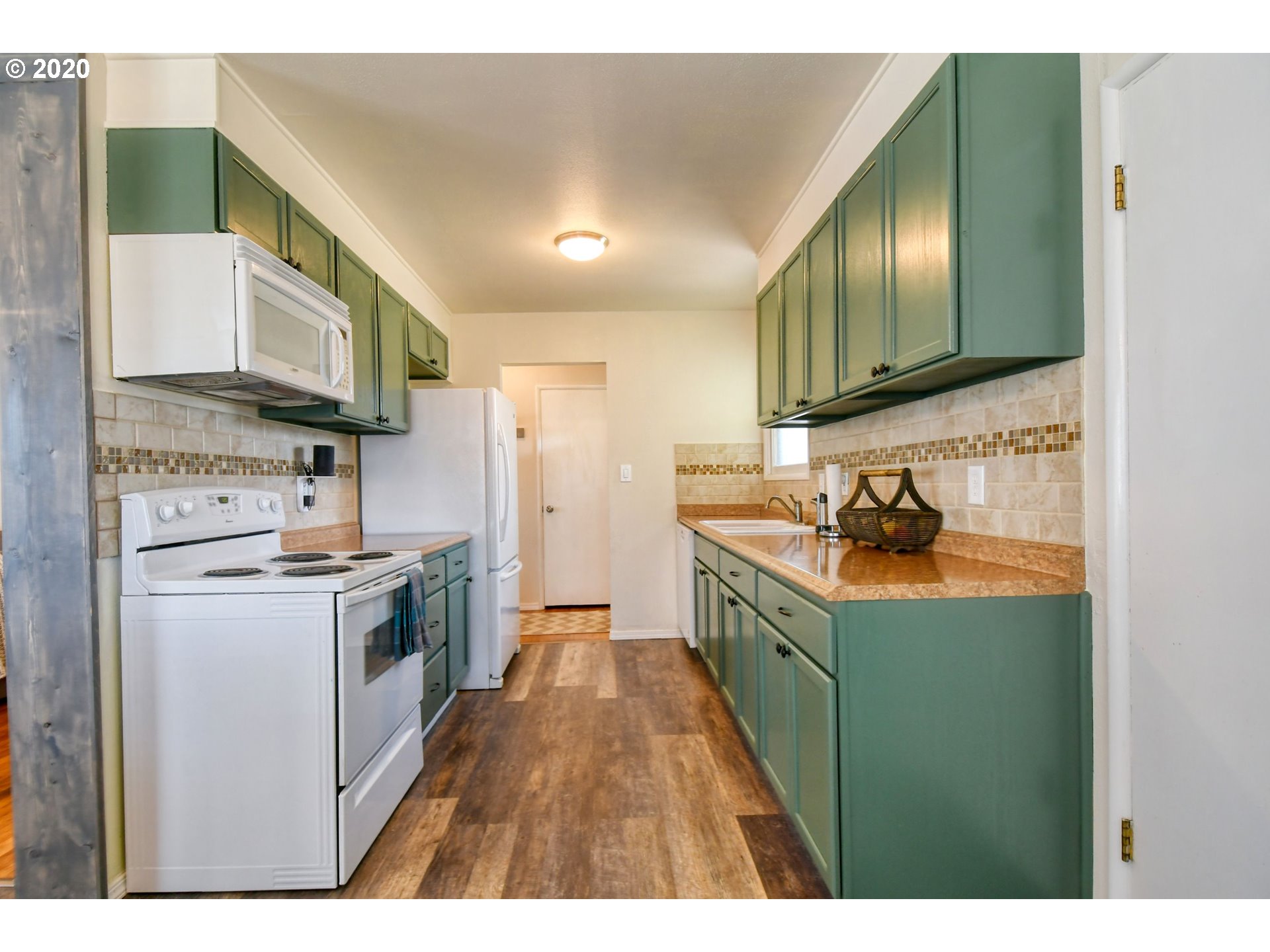 3119 Southwest Isaac Avenue Pendleton, OR 97801 - Photo 14 of 32