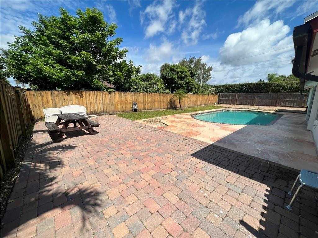 230 Southwest 1st Street, Unit G8 Pompano Beach, FL 33060 - Photo 16 of 21 Photo 17
