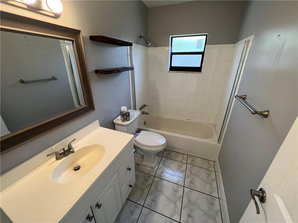 230 Southwest 1st Street, Unit G8 Pompano Beach, FL 33060 - Photo 17 of 21 Photo 18