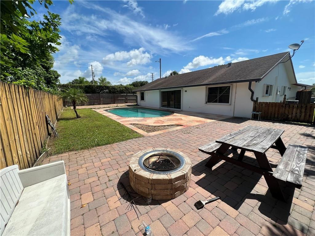 230 Southwest 1st Street, Unit G8 Pompano Beach, FL 33060 - Photo 18 of 21 Photo 19