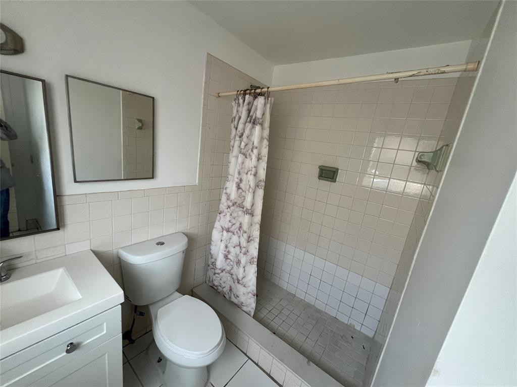 230 Southwest 1st Street, Unit G8 Pompano Beach, FL 33060 - Photo 10 of 21 Photo 11