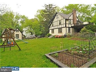 701 Brooke Road Wayne, PA 19087 - Photo 3 of 12 Exterior Back