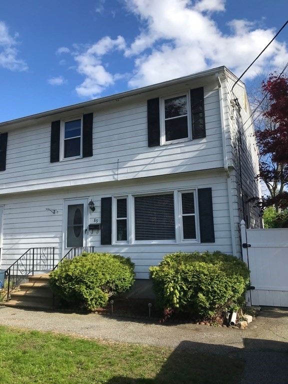 89 Crest Circle Worcester, MA 01603 - Photo 1 of 38